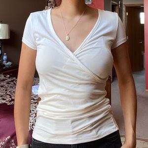 🌻3/$20🌻 Cream Low Neck Wrap Shirt